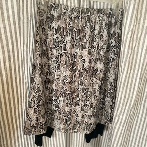 Athletic/Swim skirt with leggings